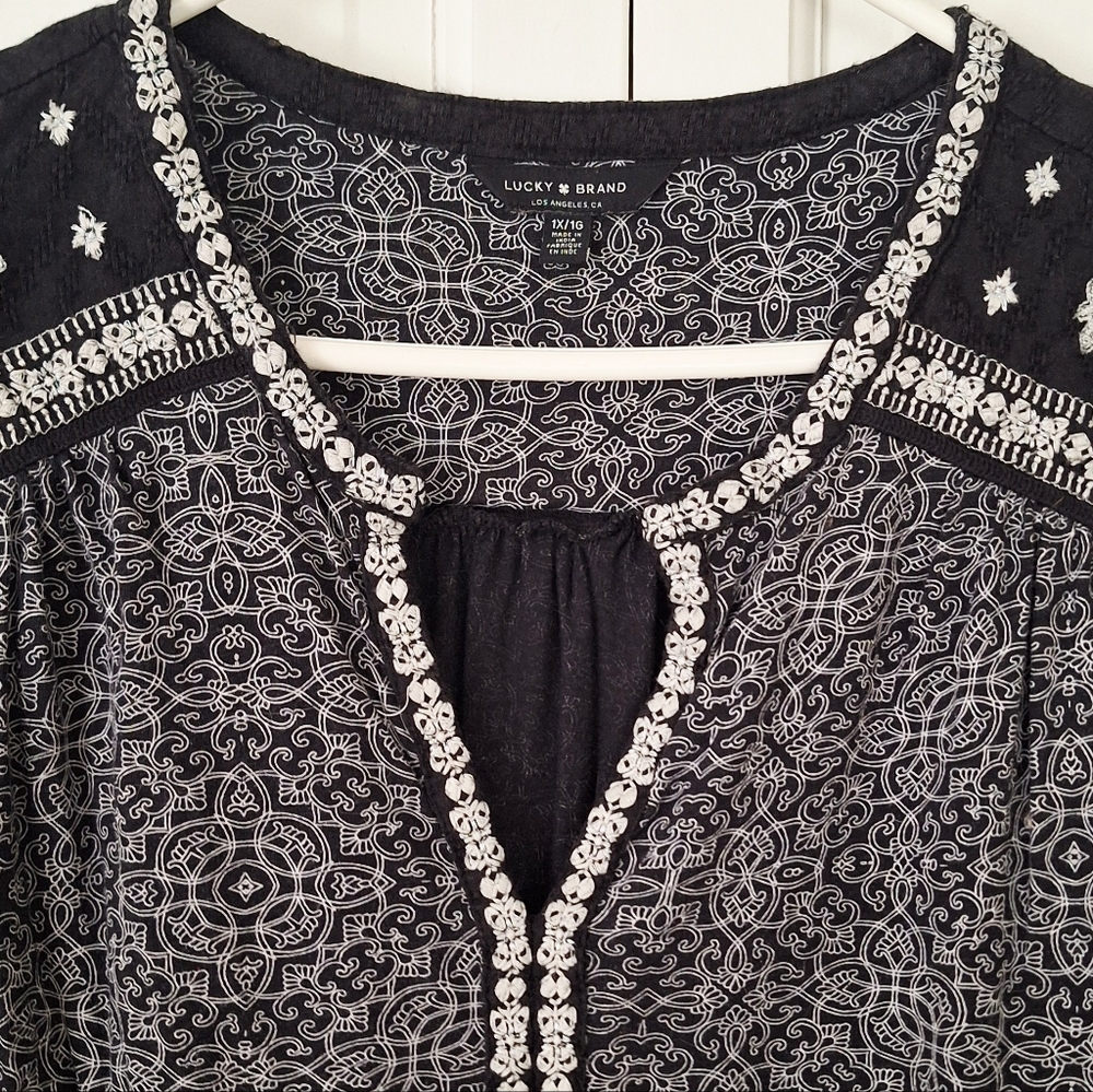 Lucky Brand embroidered bohemian top - Picture 2 of 7